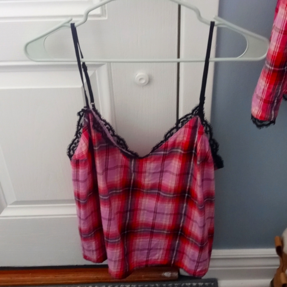 Cozy Victoria's Secret PJ Pink flannel set. - Picture 10 of 13